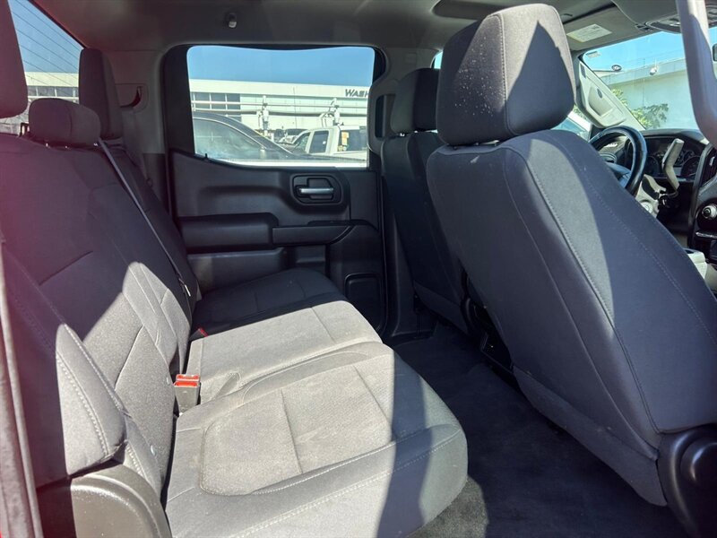 Used 2020 Chevrolet Silverado 1500 Custom w/ Custom Value Package AWD/4WD image 21
