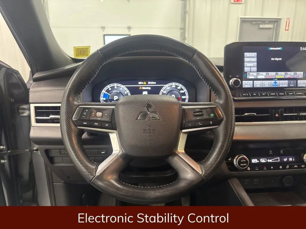 Used 2023 Mitsubishi Outlander SEL Black Edition AWD/4WD image 14