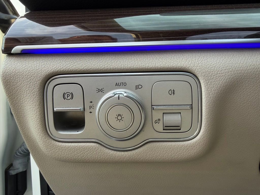 Used 2022 Mercedes-Benz GLE 350 w/ Premium Package image 18