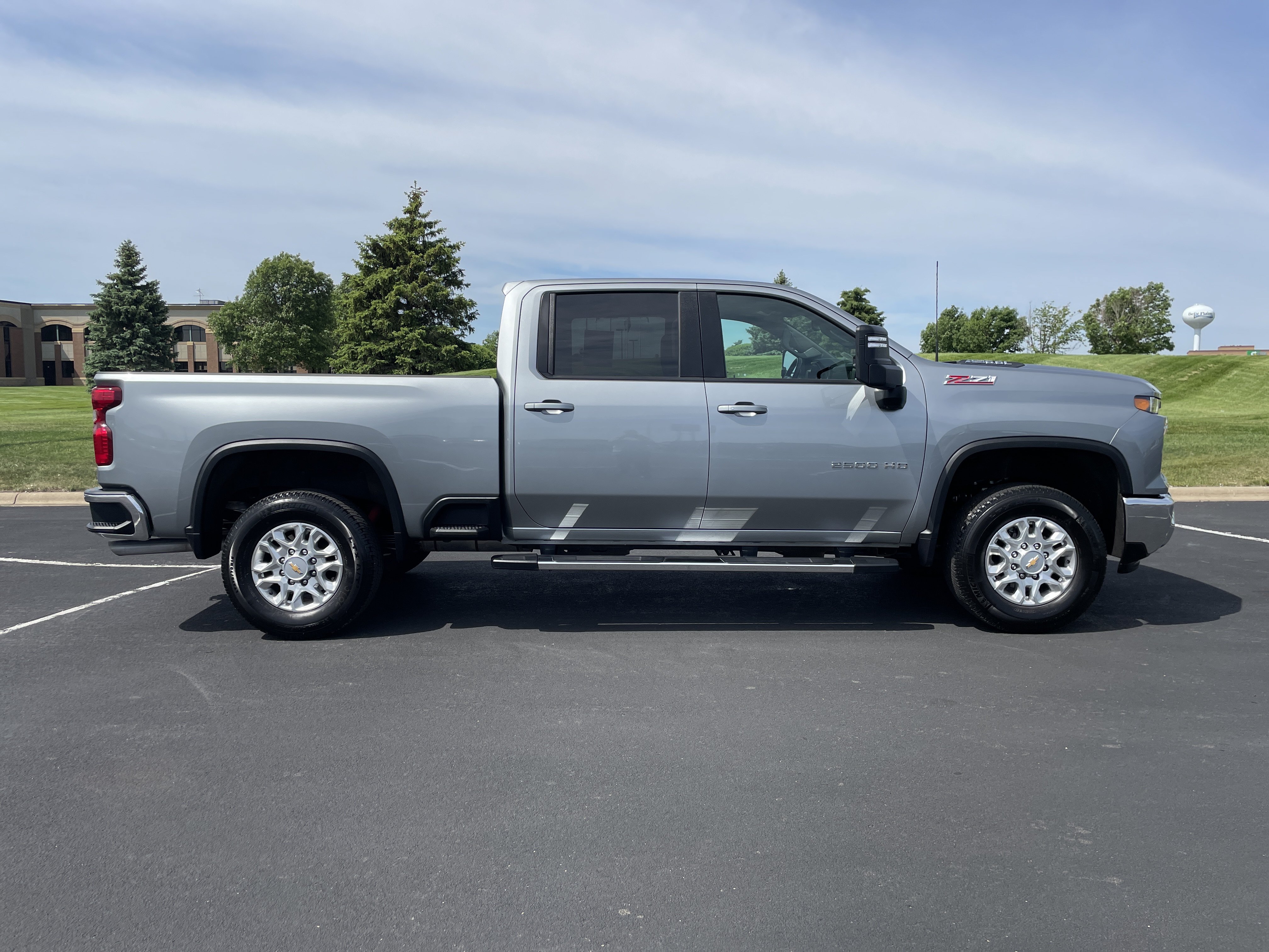 Used 2024 Chevrolet Silverado 2500 LT w/ All Star Edition AWD/4WD image 6