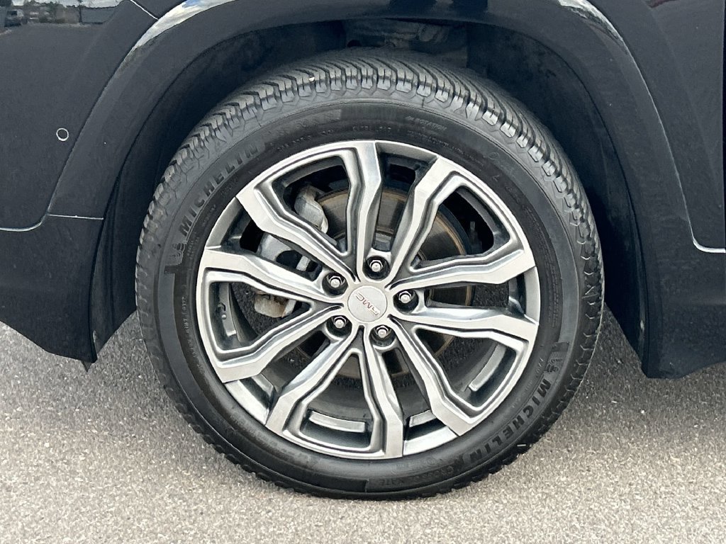 Used 2020 GMC Terrain Denali w/ GMC Pro Grade Package AWD/4WD image 34