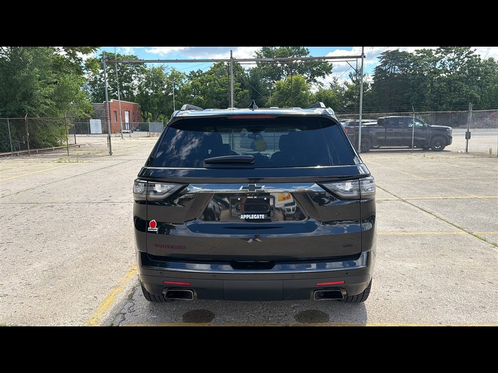 Used 2021 Chevrolet Traverse Premier w/ Redline Edition AWD/4WD image 29