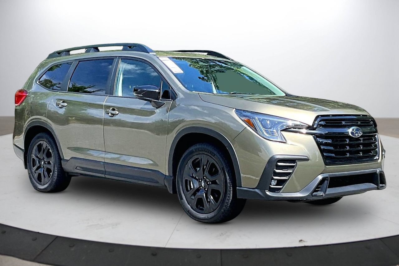 Used 2024 Subaru Ascent Onyx Edition w/ Popular Package Onyx AWD/4WD image 2