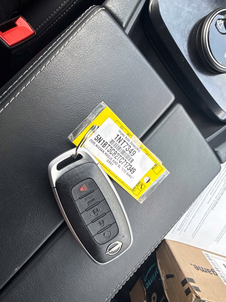 Used 2026 Nissan Rogue SL AWD/4WD image 5