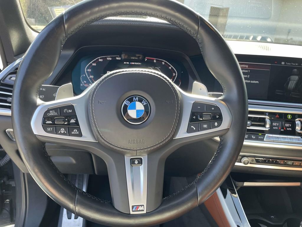 Used 2022 BMW X5 M50i image 22