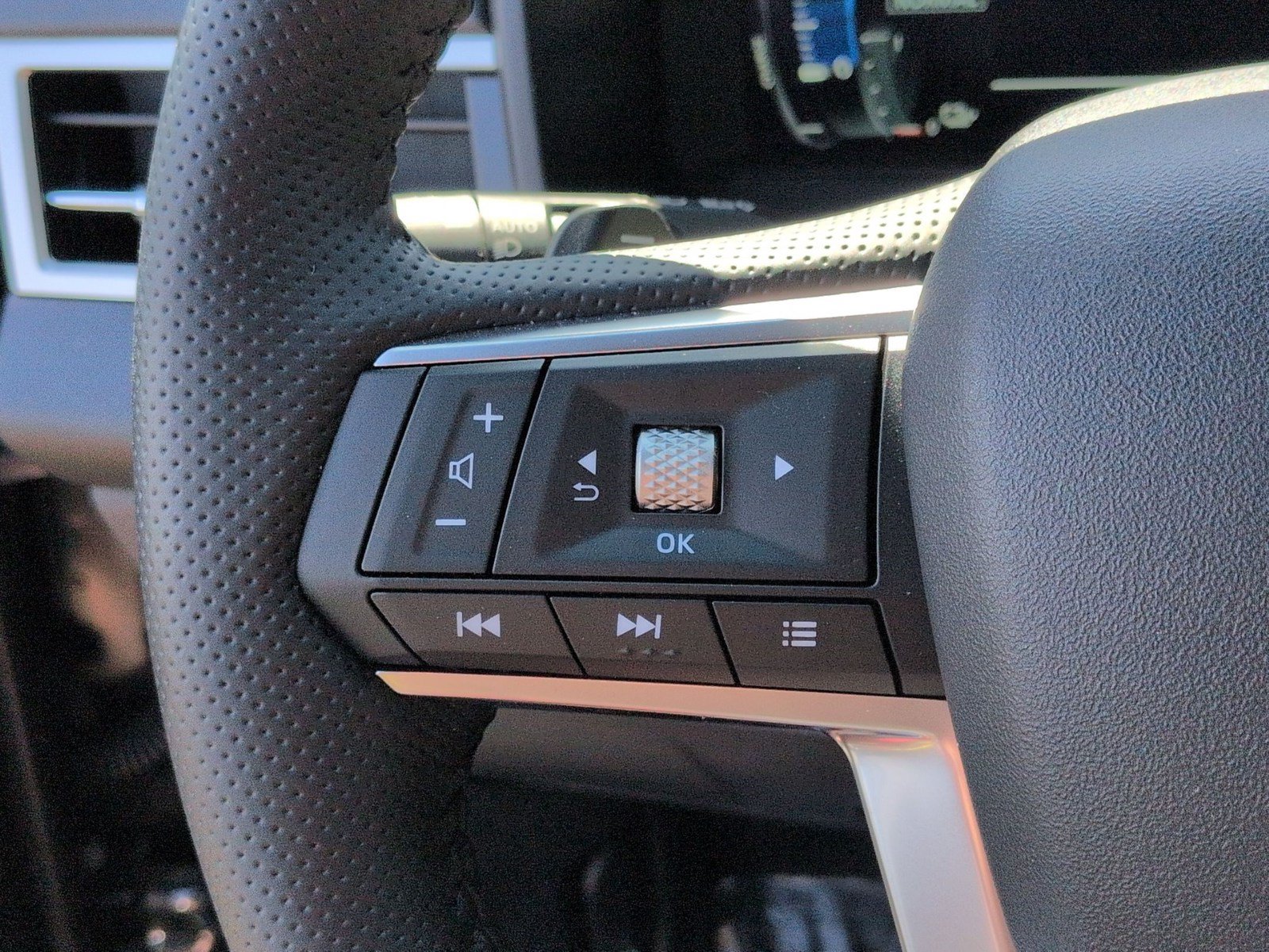 New 2026 Nissan Rogue Platinum AWD/4WD image 14