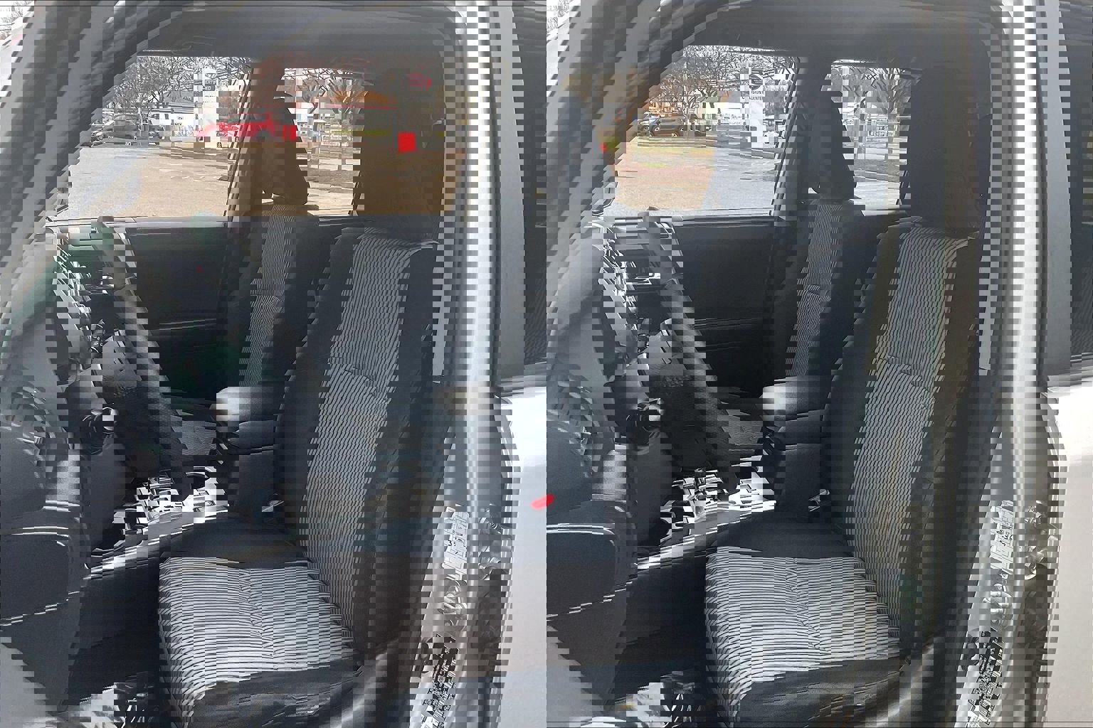 Used 2015 Toyota 4Runner SR5 image 29