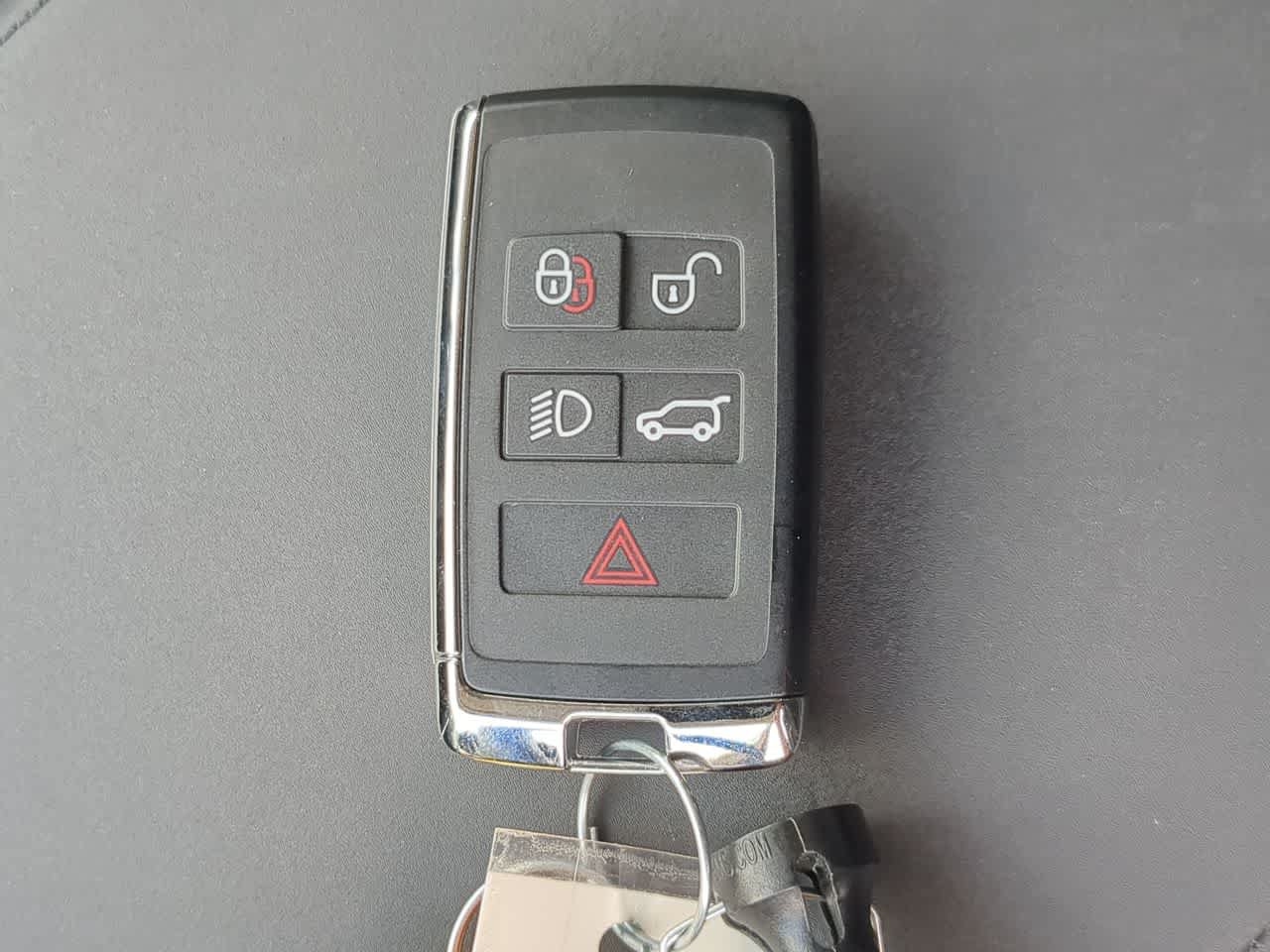Certified 2025 Land Rover Discovery Sport S AWD/4WD image 34