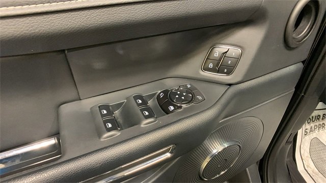 Used 2023 Ford Expedition XLT image 30