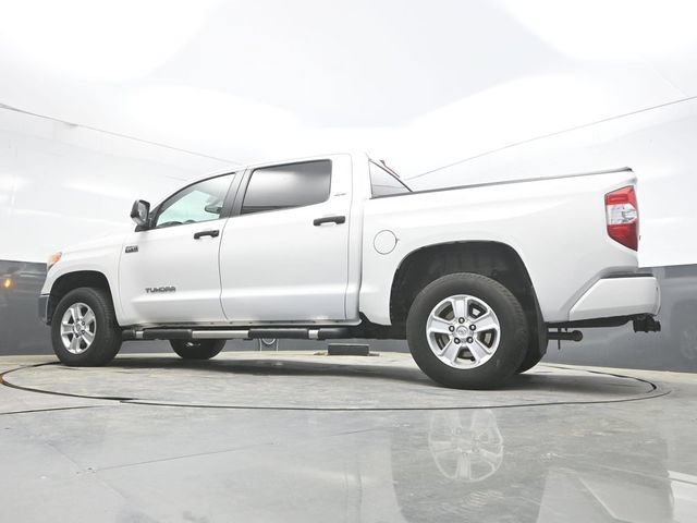 Used 2017 Toyota Tundra SR5 w/ SR5 Upgrade Package AWD/4WD image 37