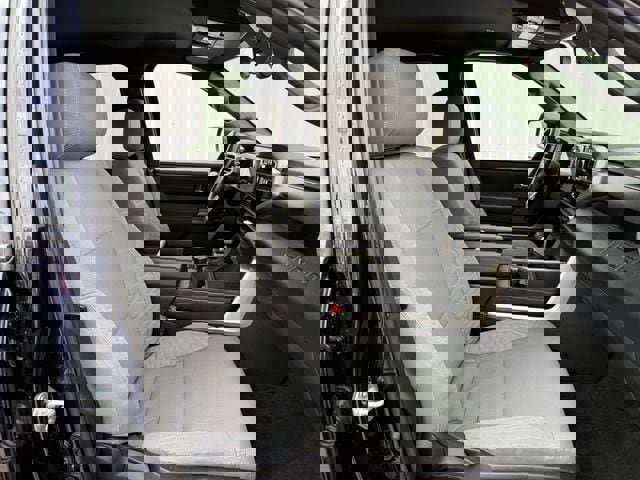 Used 2025 Toyota Tundra SR5 AWD/4WD image 30