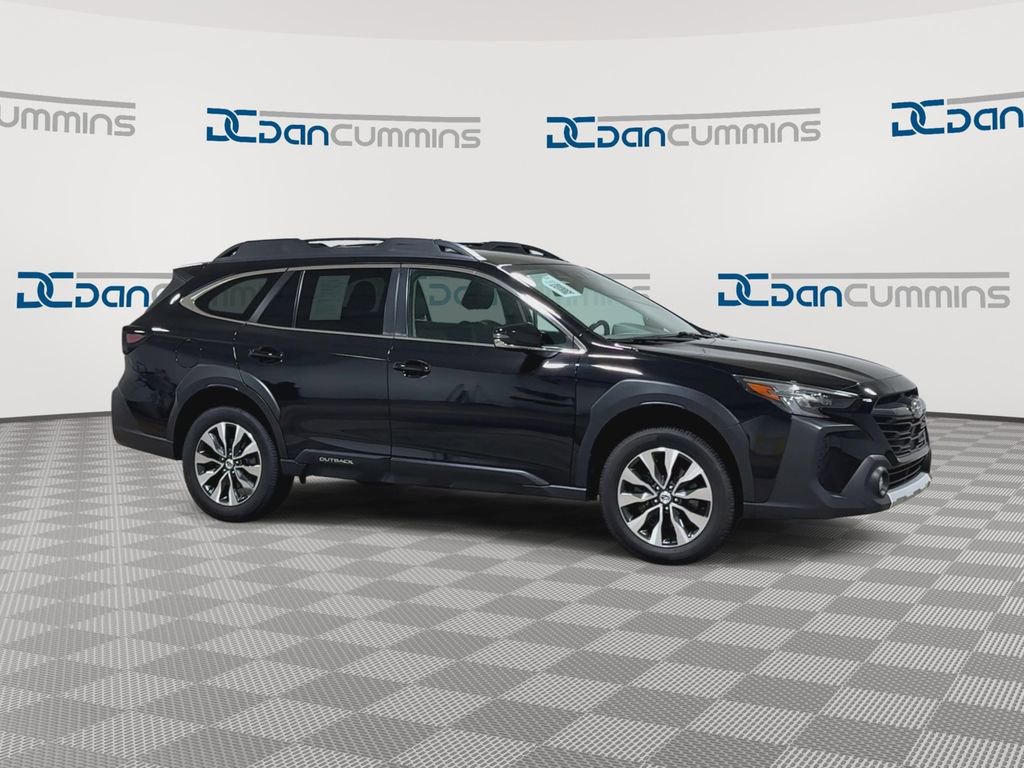 Used 2023 Subaru Outback Limited AWD/4WD image 2