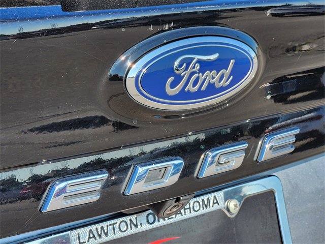 Used 2022 Ford Edge Titanium image 11