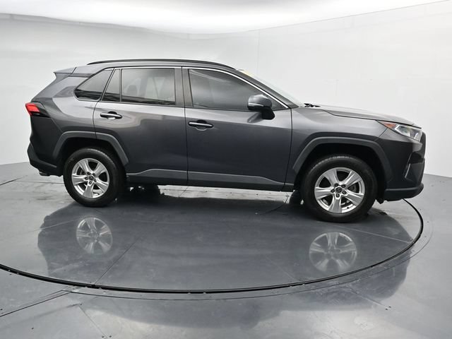 Used 2021 Toyota RAV4 XLE AWD/4WD image 12
