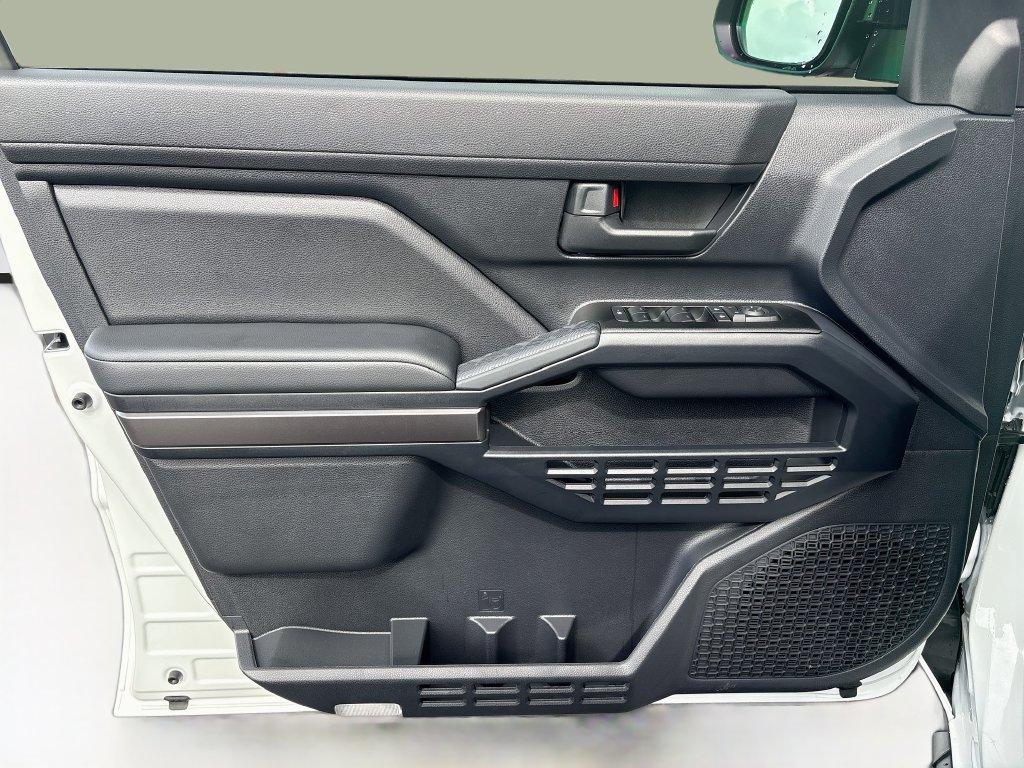 New 2026 Toyota 4Runner SR5 AWD/4WD image 23