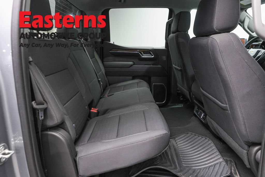 Used 2023 Chevrolet Silverado 1500 LT AWD/4WD image 25
