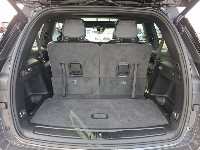 Used 2025 Jeep Grand Cherokee L Limited w/ Black Appearance Package image 28