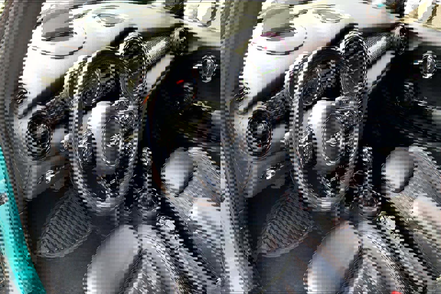 Used 2018 MINI Cooper S image 16