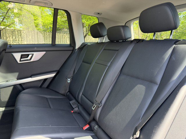 Used 2012 Mercedes-Benz GLK 350 4MATIC image 22