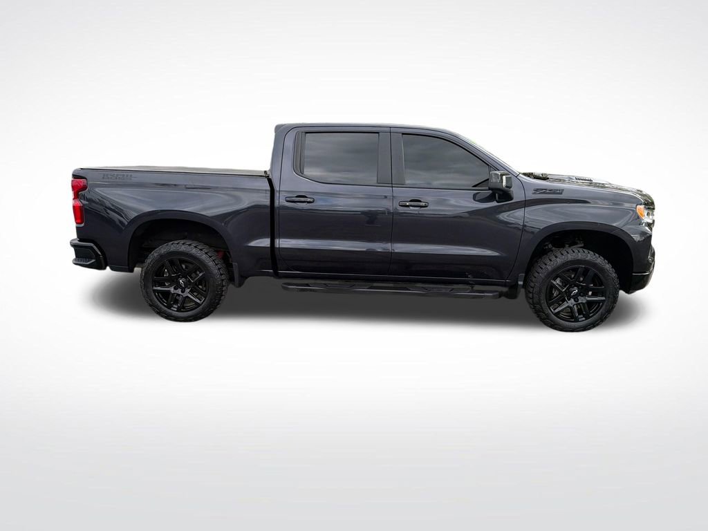 Used 2024 Chevrolet Silverado 1500 LT Trail Boss w/ LT Trail Boss Premium Package AWD/4WD image 7