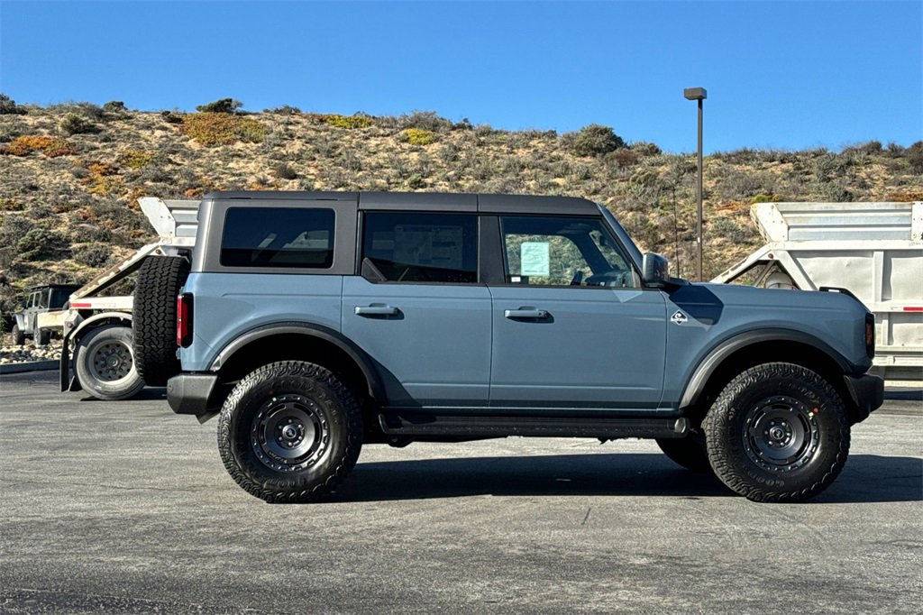 New 2025 Ford Bronco Outer Banks w/ Sasquatch Package image 3