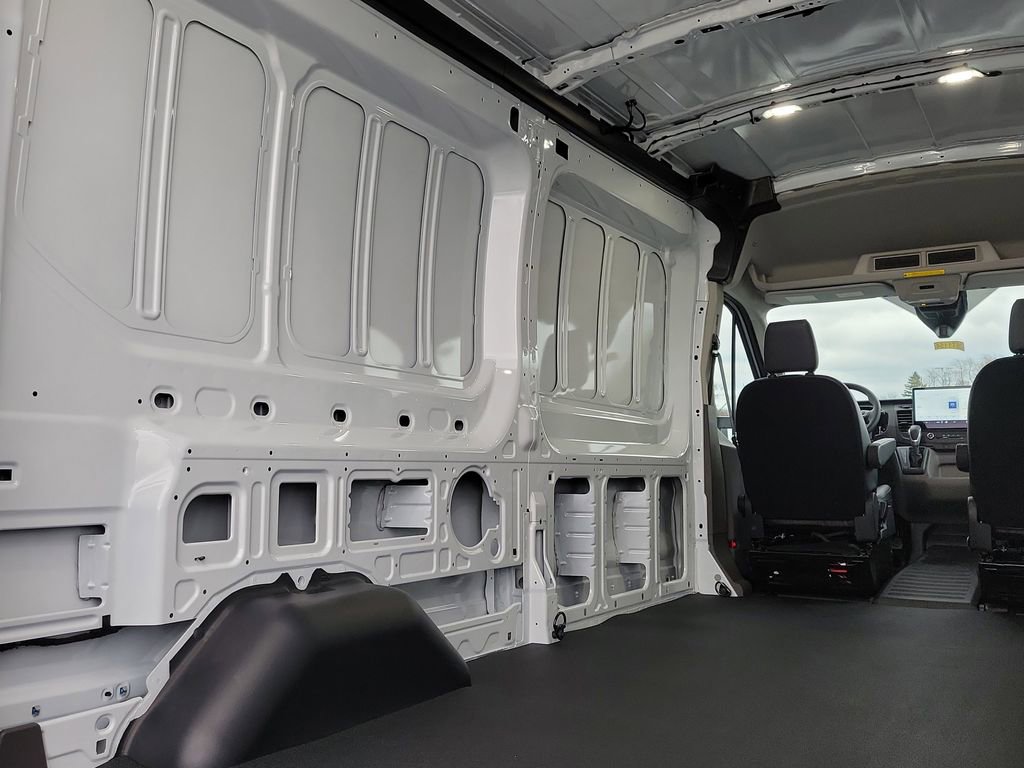 New 2026 Ford Transit 250 148 Medium Roof image 12