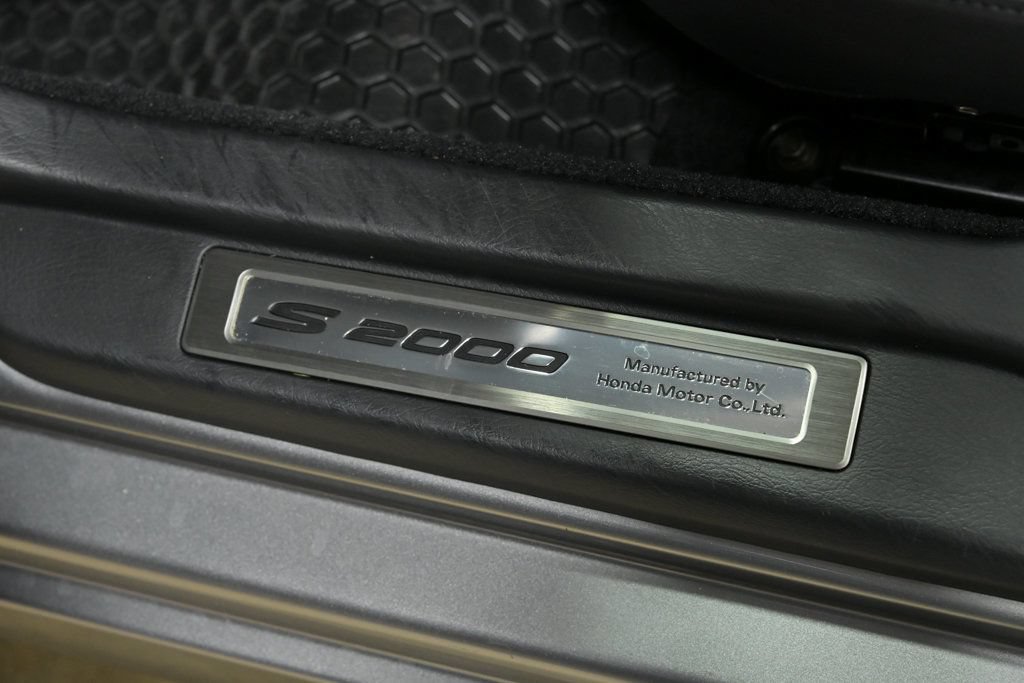 Used 2005 Honda S2000 image 30