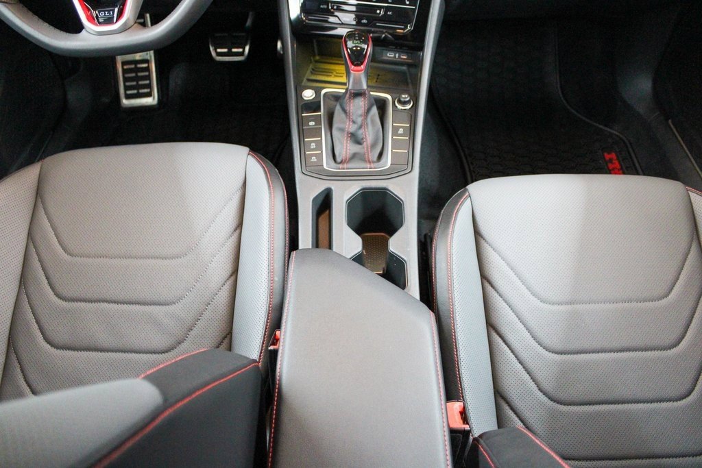 Used 2025 Volkswagen Jetta GLI Autobahn image 16