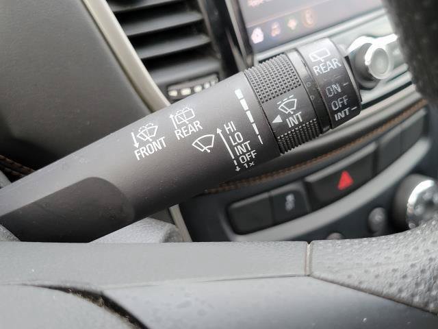 Used 2020 Chevrolet Trax LT FWD image 18