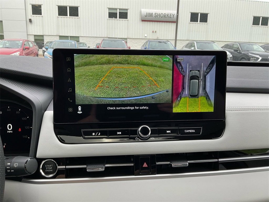 New 2025 Mitsubishi Outlander SE image 18