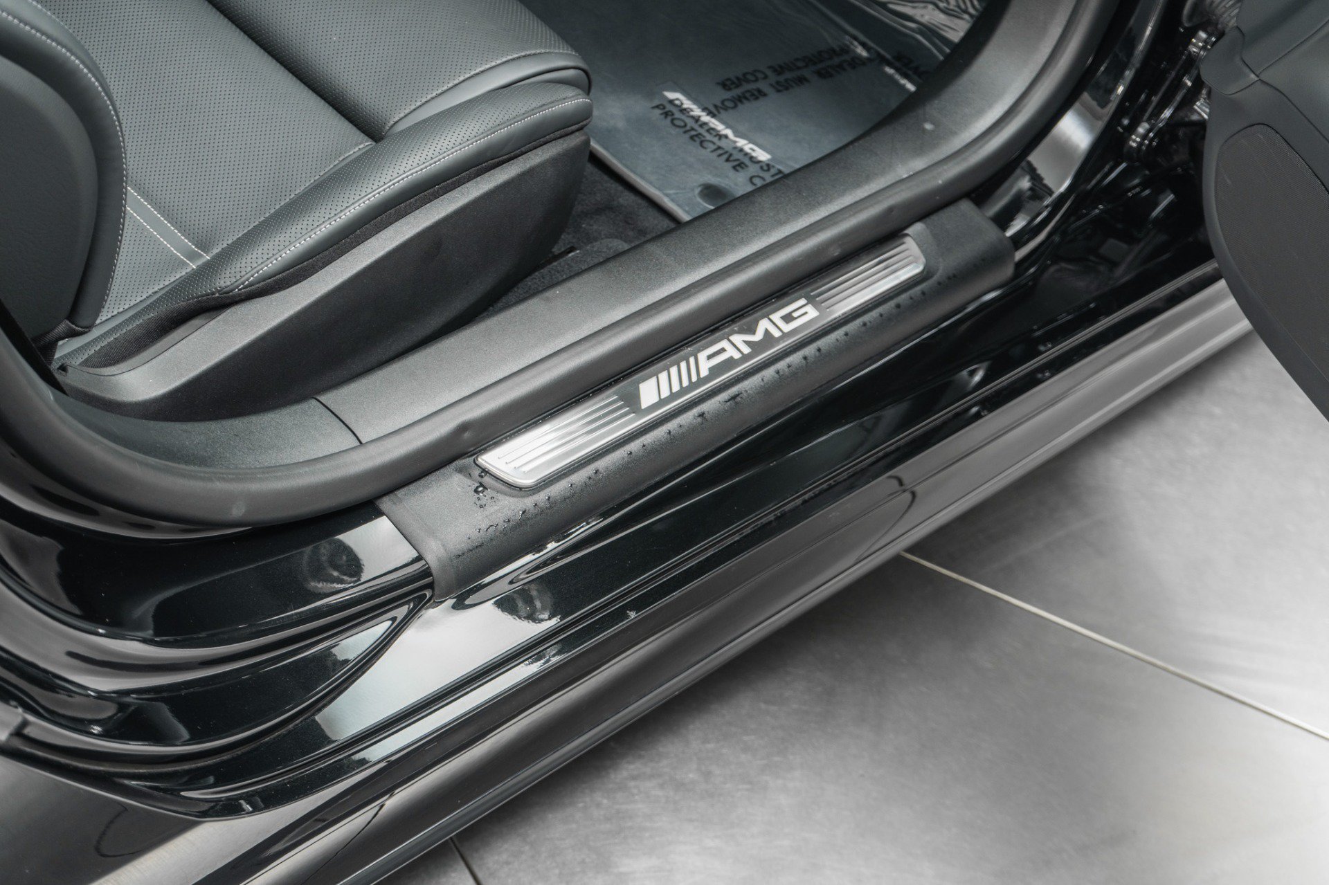 Used 2023 Mercedes-Benz SL 63 AMG 4MATIC image 32