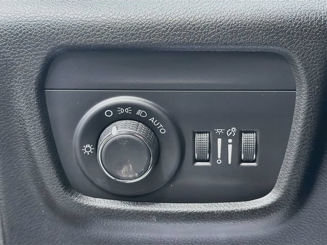 Used 2024 Jeep Grand Cherokee Altitude AWD/4WD image 11