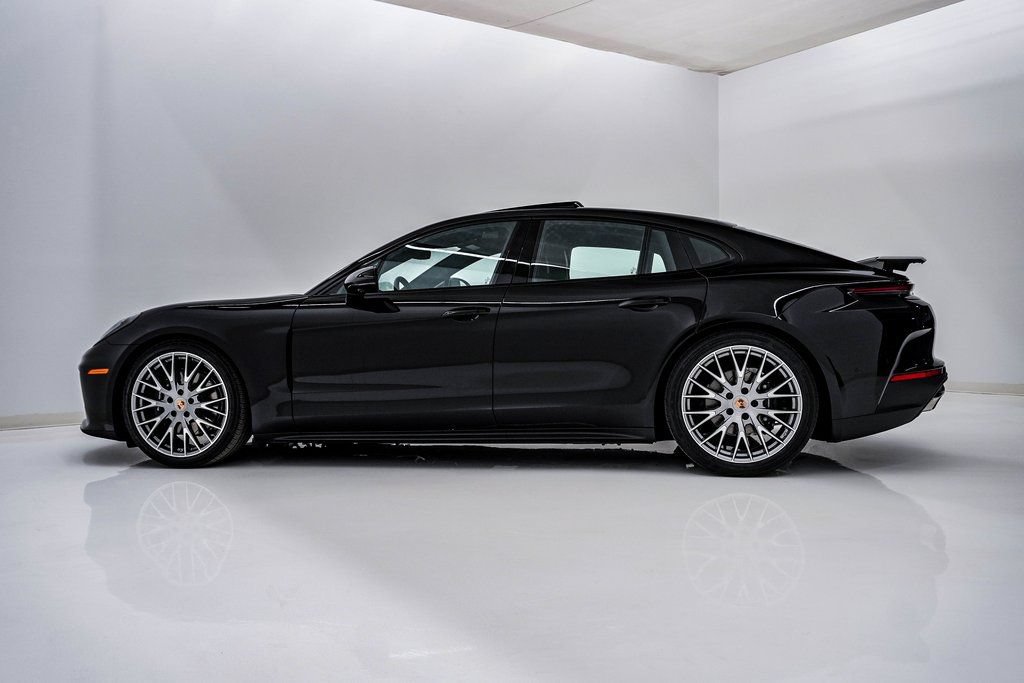 New 2026 Porsche Panamera 4 AWD/4WD image 2