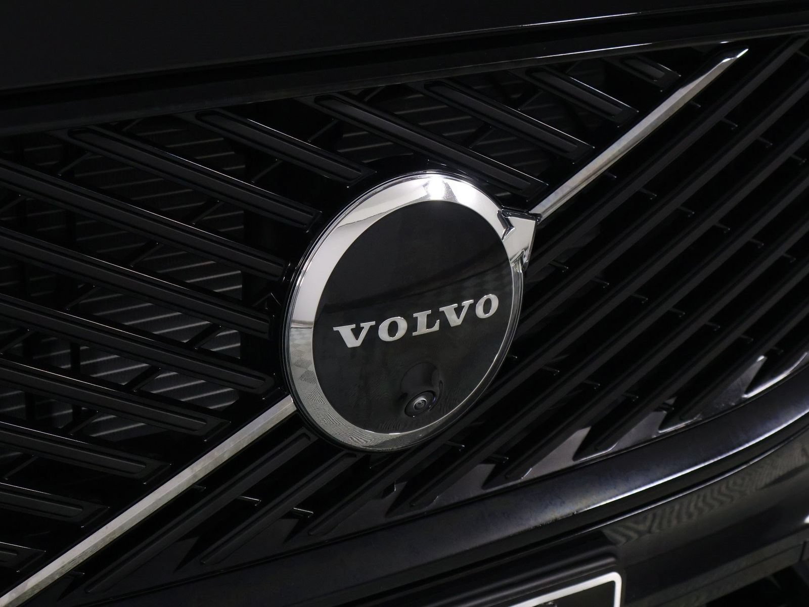 Certified 2026 Volvo XC60 B5 Ultra w/ Climate Package PRO AWD/4WD image 27