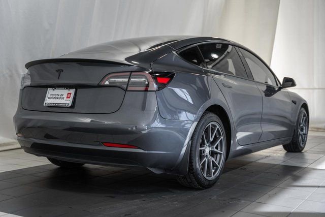Used 2023 Tesla Model 3 Standard Range image 4