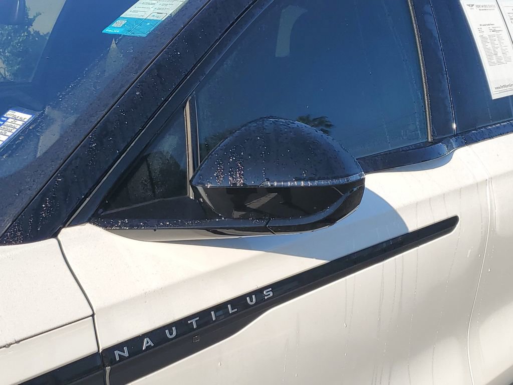 Used 2024 Lincoln Nautilus Premier w/ Jet Appearance Package image 12