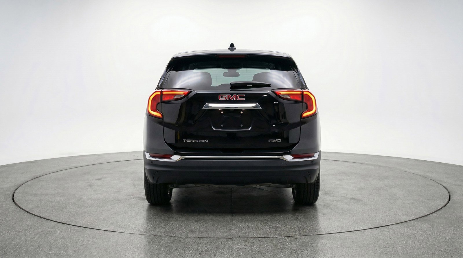 Used 2024 GMC Terrain SLT AWD/4WD image 7