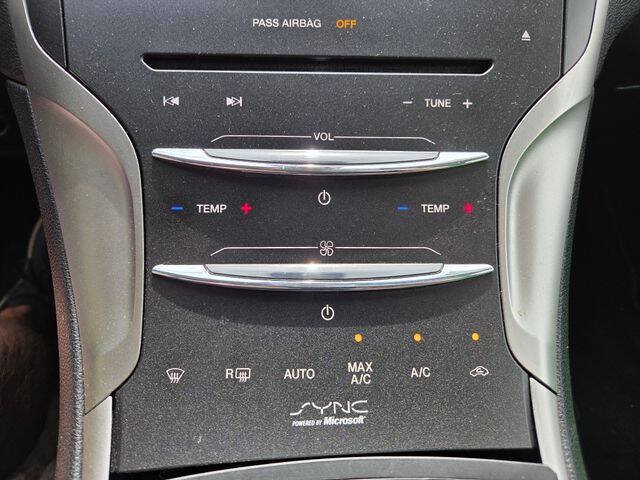 Used 2015 Lincoln MKZ Hybrid w/ Equipment Group 202A Reserve FWD image 31