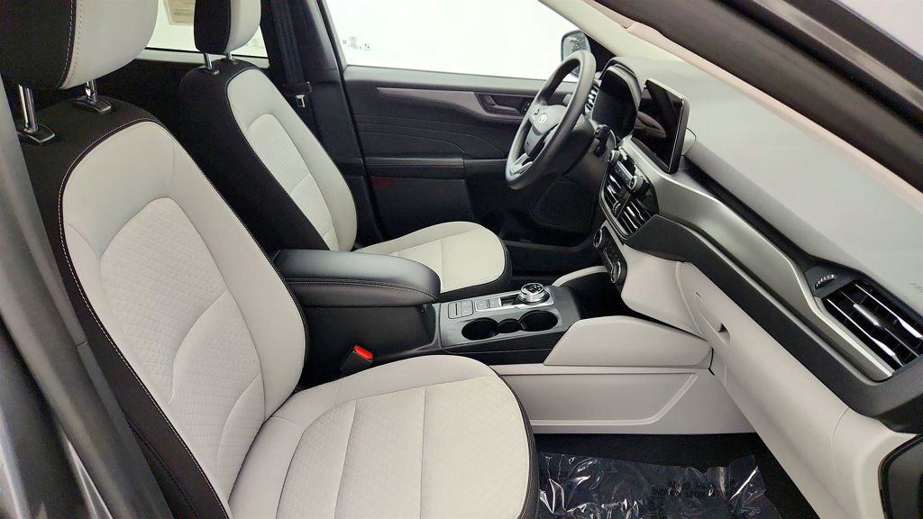 Used 2025 Ford Escape Active image 24