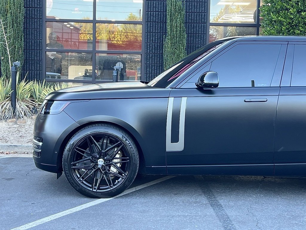 Used 2023 Land Rover Range Rover SE image 10