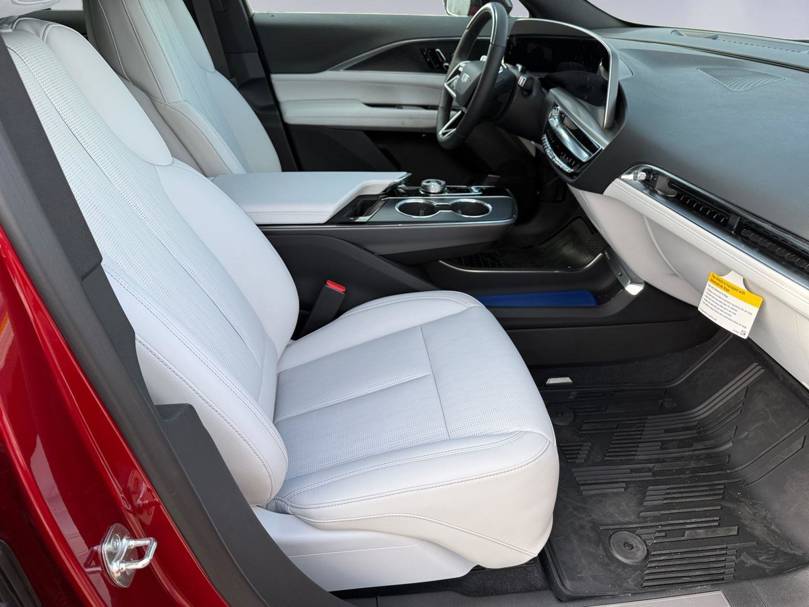 New 2026 Cadillac Lyriq Luxury image 13