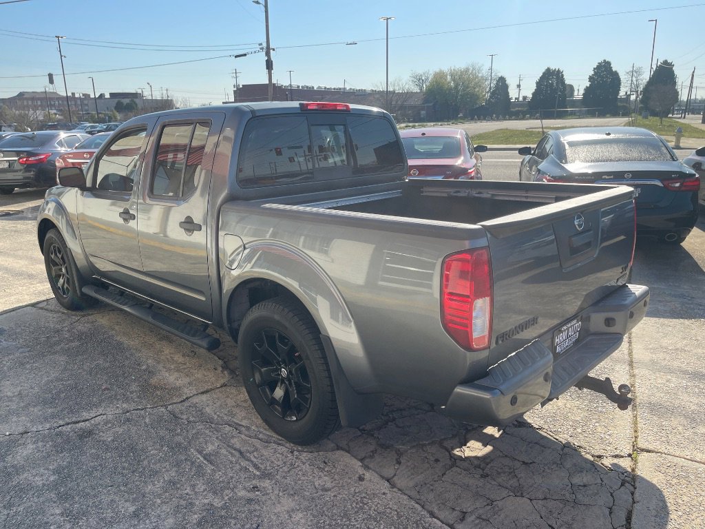 Used 2018 Nissan Frontier SV w/ Value Truck Package image 4