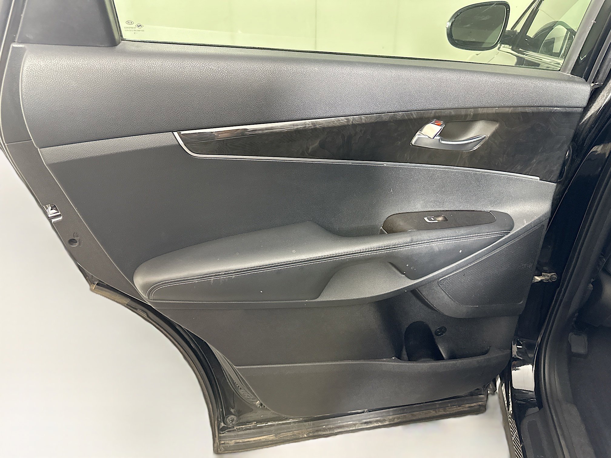 Used 2016 Kia Sorento L FWD image 23
