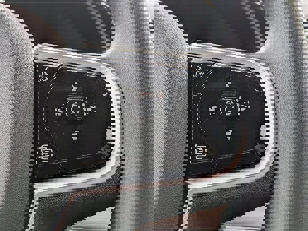 New 2026 Volvo XC90 B6 Plus image 35