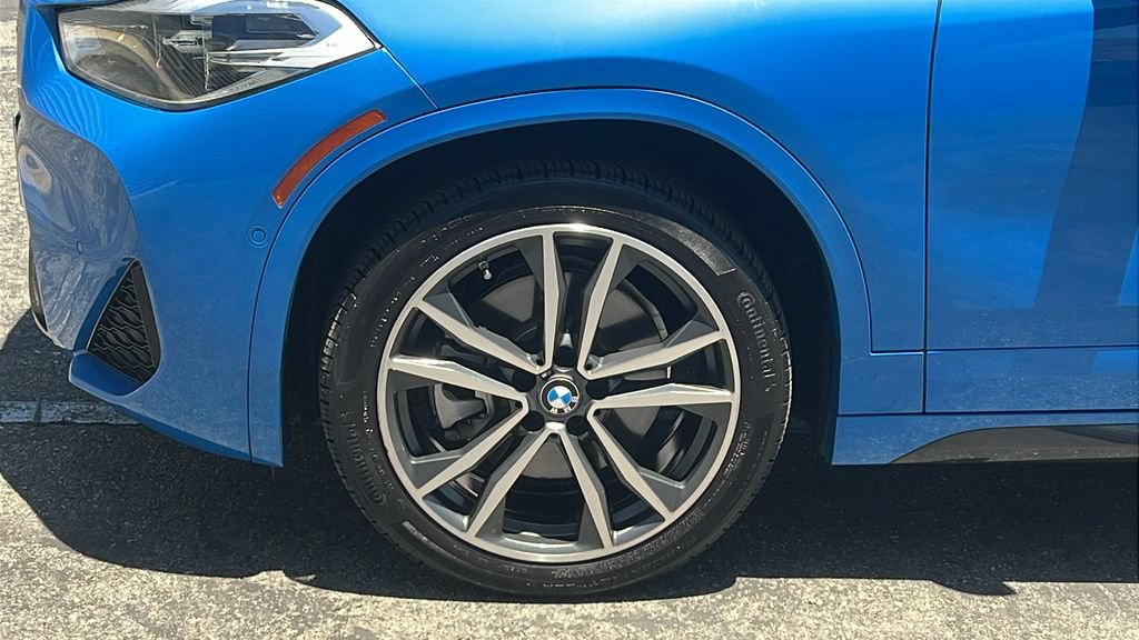 Used 2023 BMW X2 sDrive28i w/ M Sport Package FWD image 7