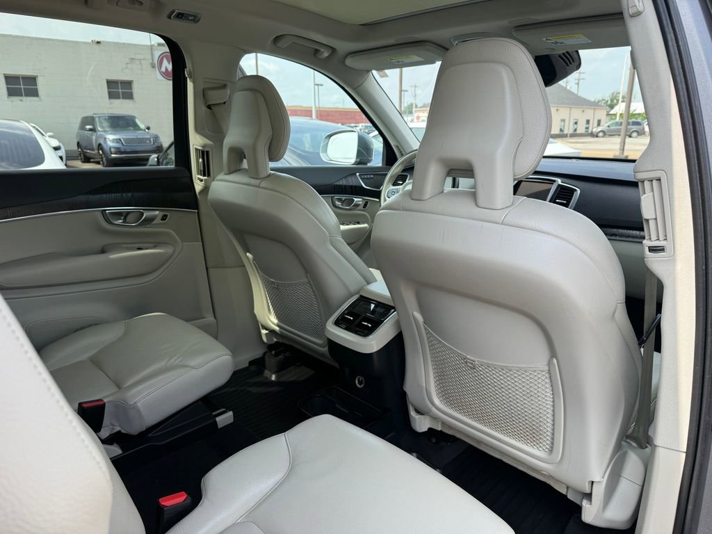 Used 2020 Volvo XC90 T6 Momentum AWD/4WD image 20