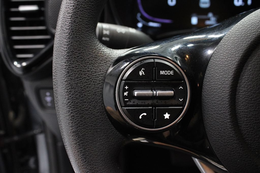 Used 2023 Kia Soul S FWD image 26