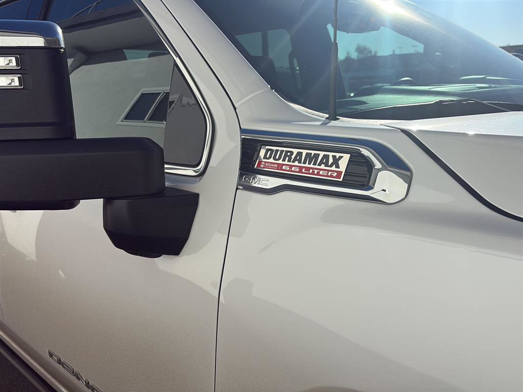 Used 2023 GMC Sierra 2500 Denali w/ Technology Package image 8