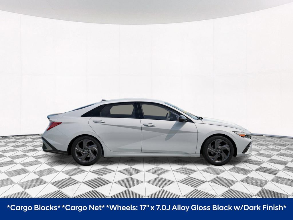 Used 2026 Hyundai Elantra Sport w/ Cargo Package FWD image 9