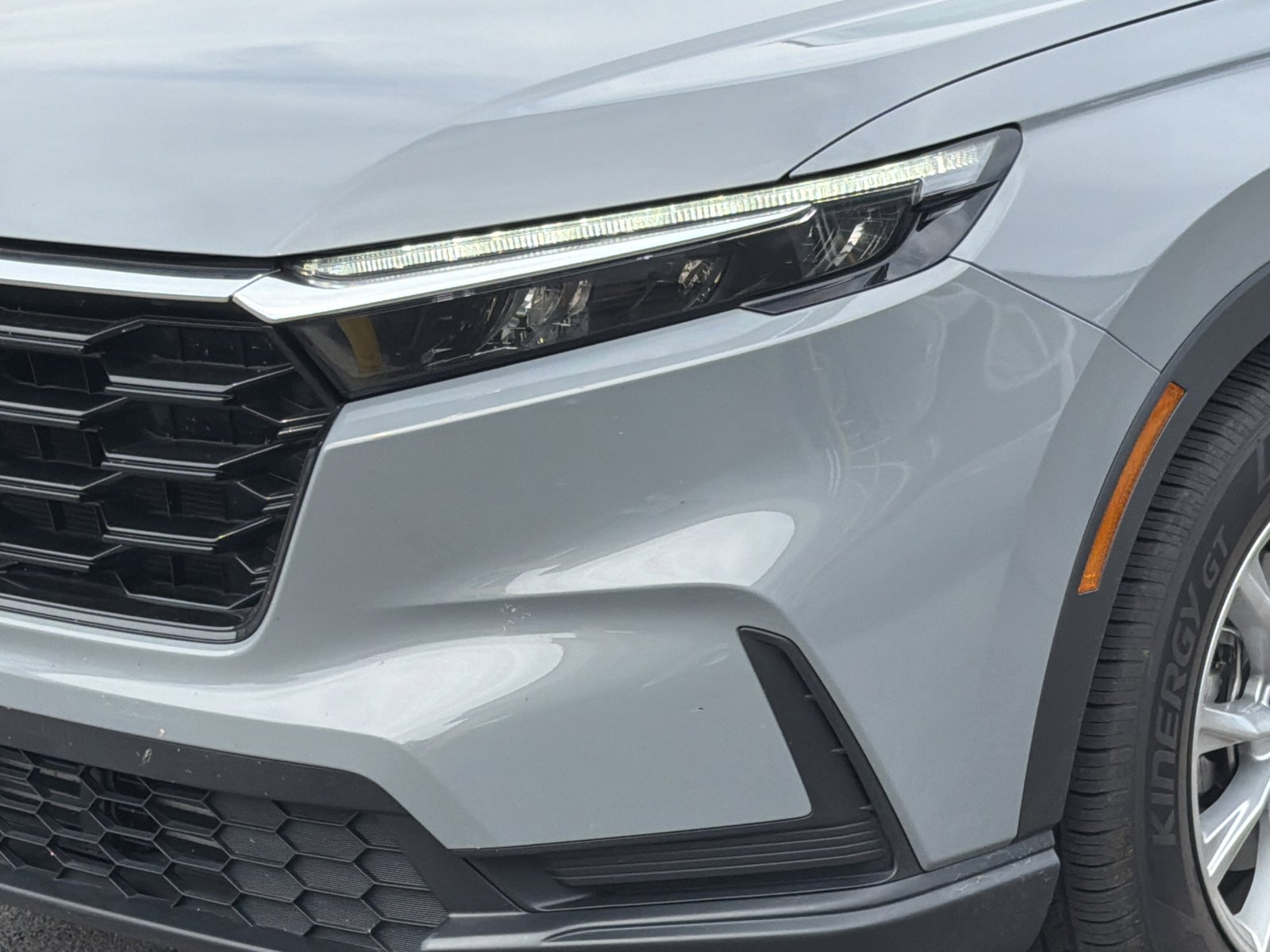 Used 2025 Honda CR-V EX image 8